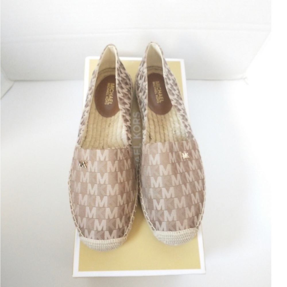New! MICHAEL KORS Women's MK Logo Kendrick Espadrille Flats Shoes Luggag…